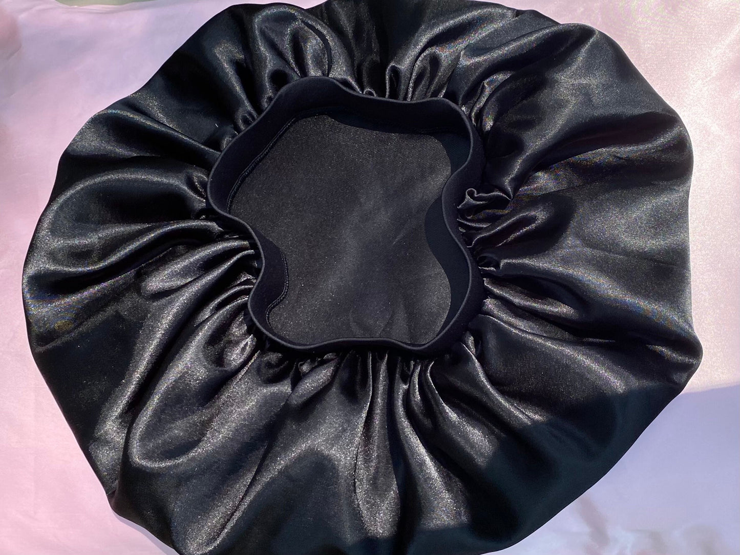 Grand bonnet en satin, bonnets de cheveux en soie végétaliens, bonnets de couchage en satin, bonnets de cheveux de taille adulte, bonnets de soie pour femmes et hommes.